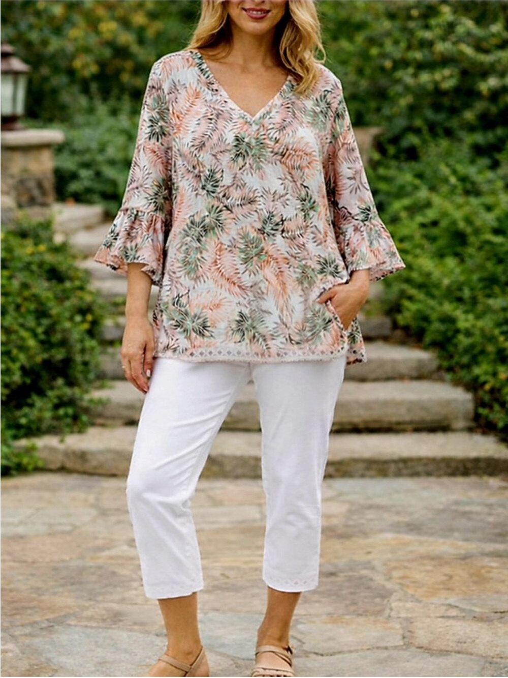 JJILL Pink Tropical Leaf Linen V-Neck